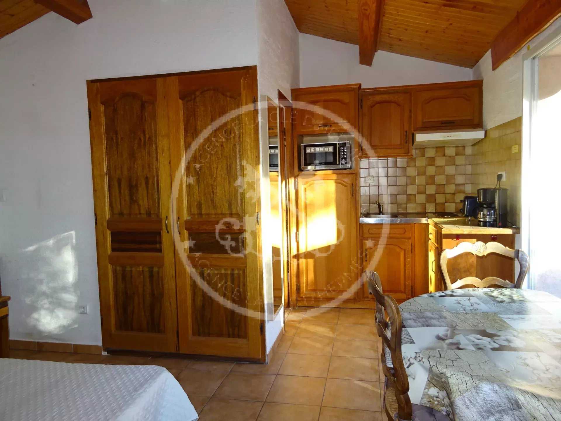 Casa nel Roquebrune-sur-Argens, Var 11964579