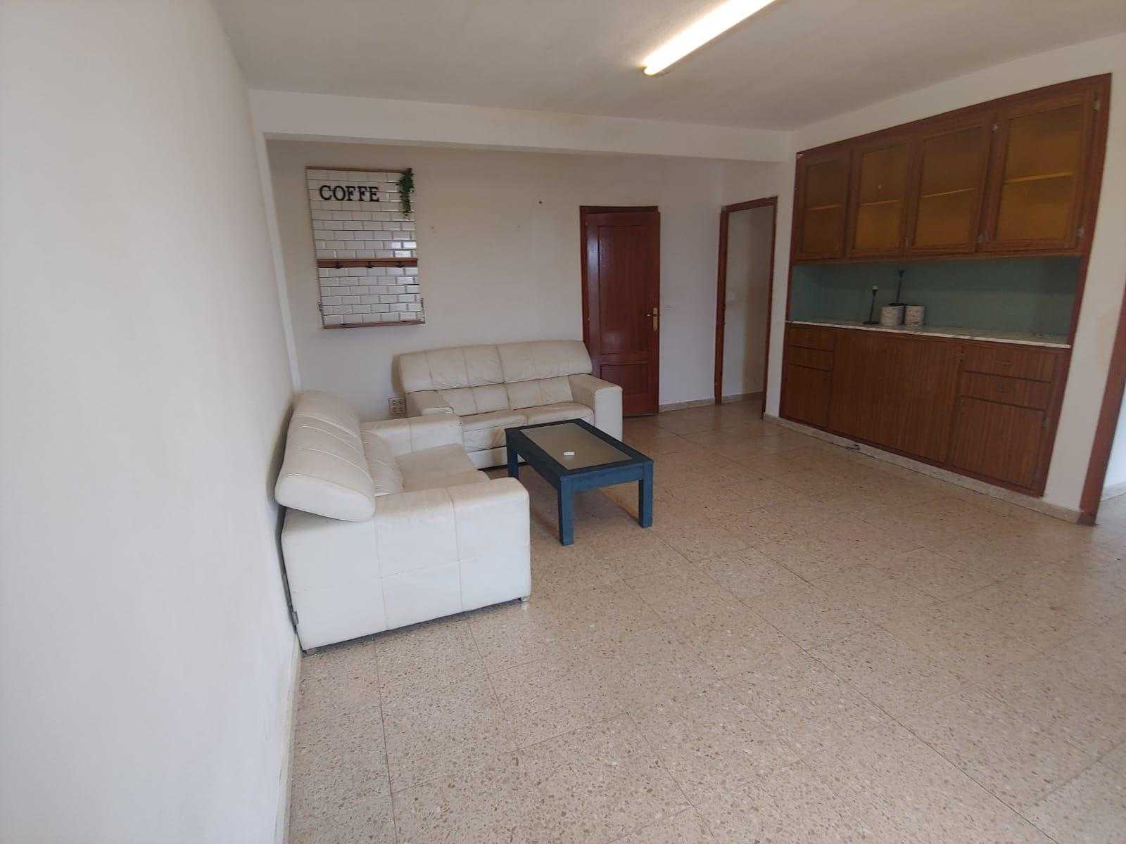 Condominium in Villajoyosa, Valencia 11964730