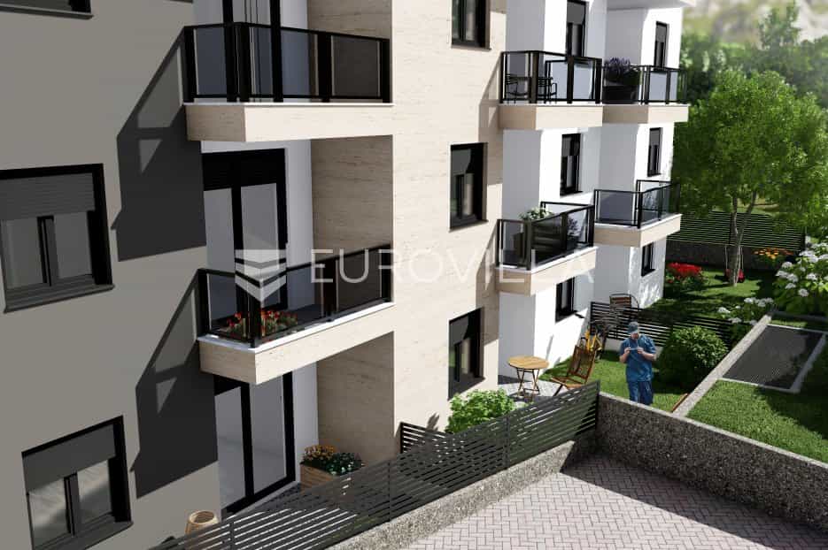 Condominium in Split, Splitsko-dalmatinska županija 11964899