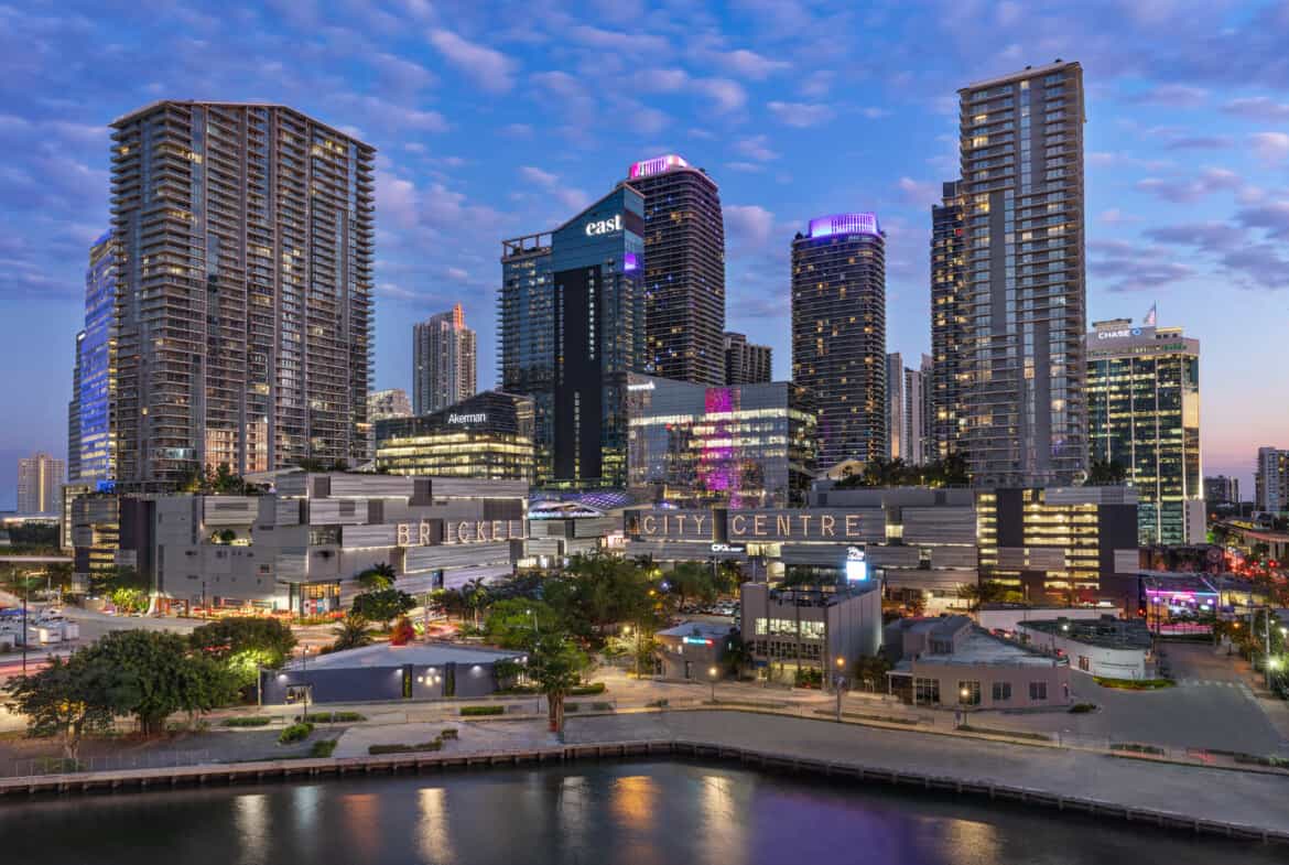 Condominium in Miami, Florida 11966302