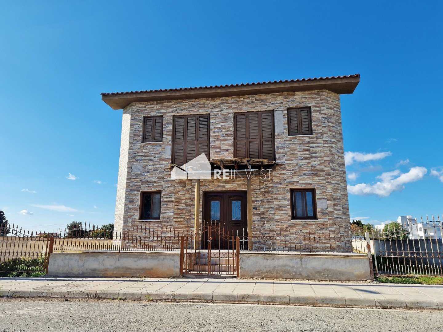 Haus im Kokkinotrimithia, Nicosia 11967364