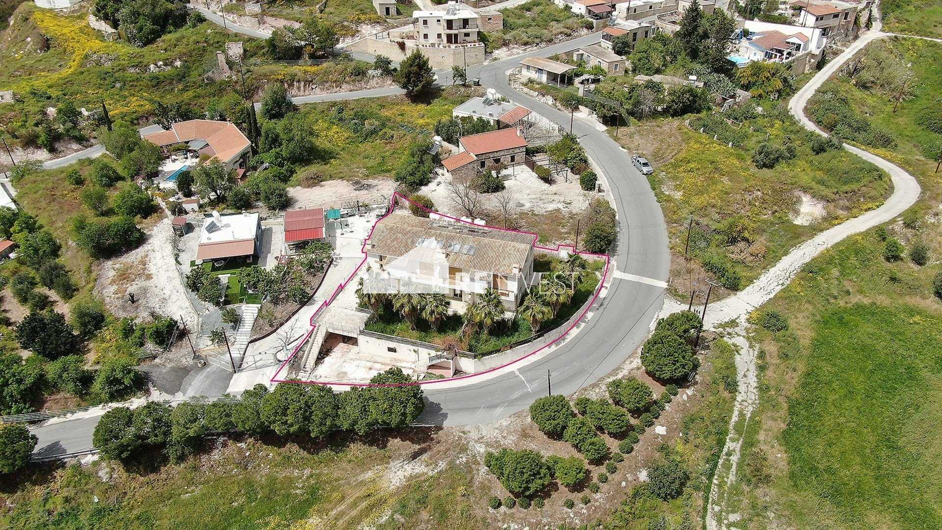 Mehrfamilienhaus im Agia Marinouda, Pafos 11967399