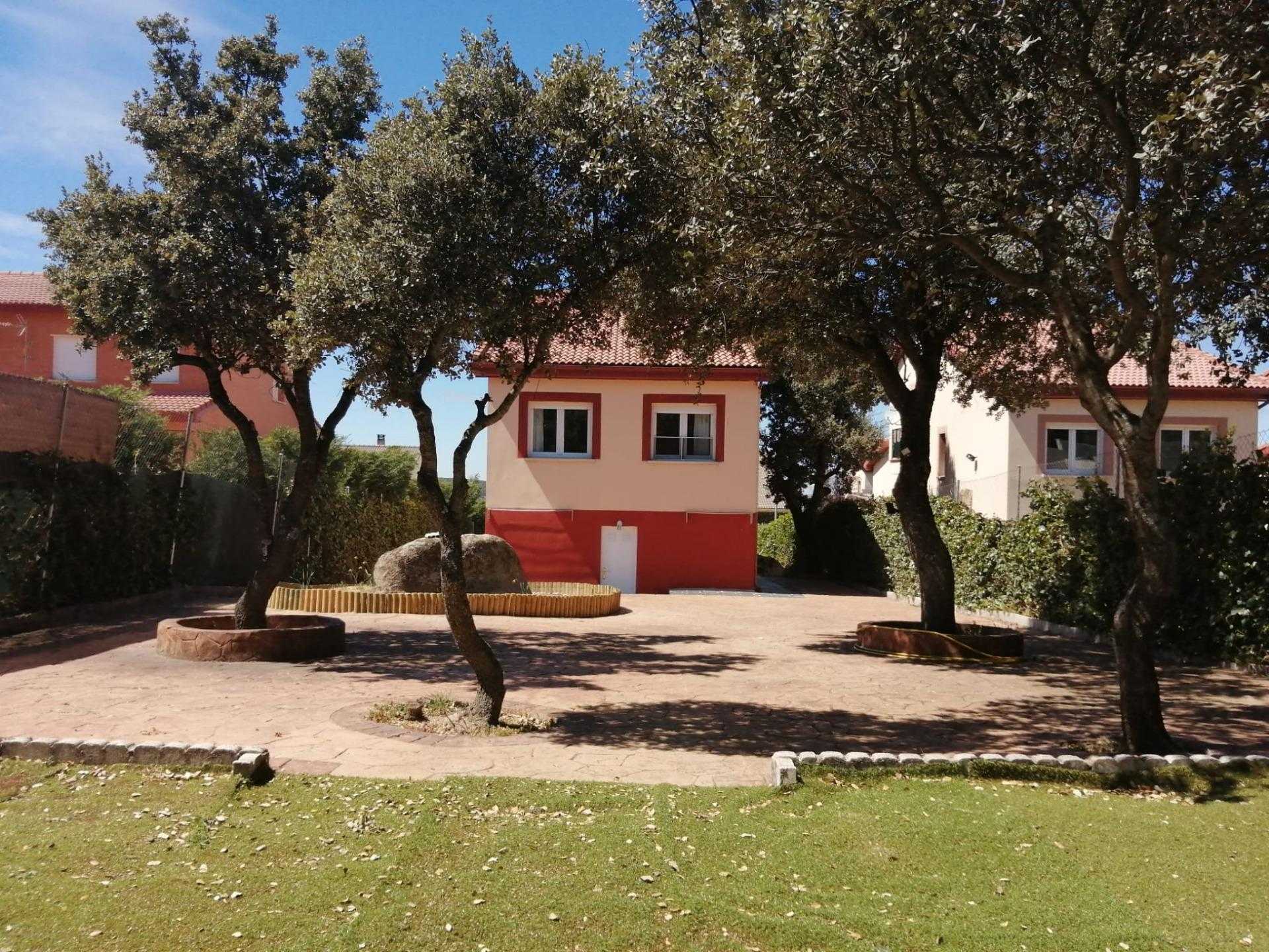 Casa nel El Espinar, Castilla y León 11967507