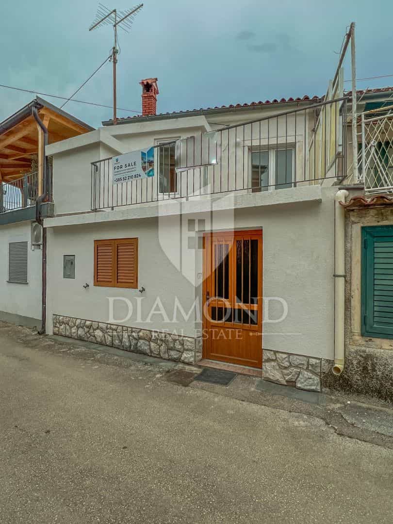 Будинок в Brtonigla, Istria County 11967745