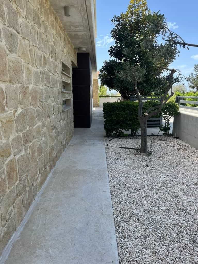 Huis in Yeroskipou, Paphos 11967781