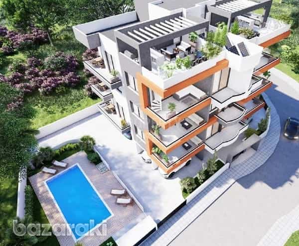 Condominium in Agios Athanasios, Lemesos 11968899