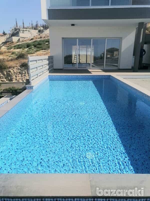 Huis in Agios Tychon, Larnaca 11969305
