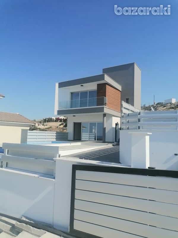 жилой дом в Agios Tychon, Limassol 11969305