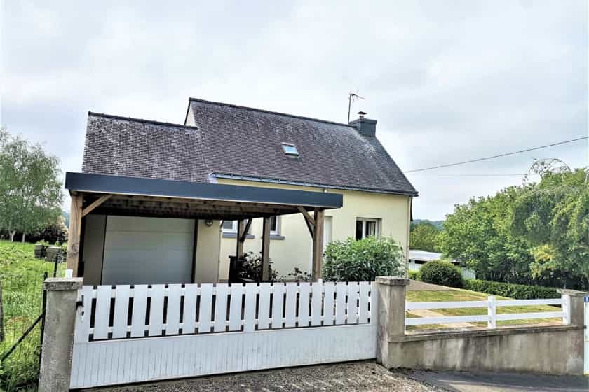 House in La Gree-Saint-Laurent, Bretagne 11969700