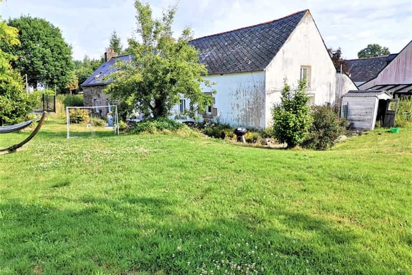 房子 在 Lantillac, Brittany 11969708