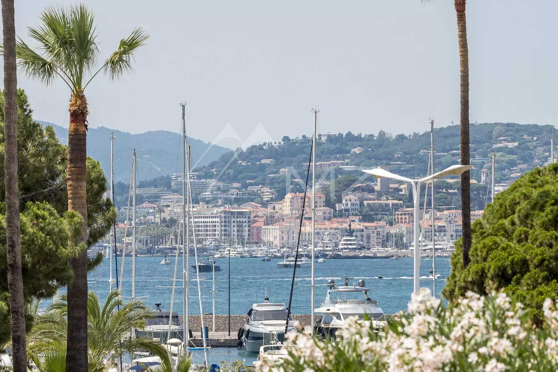 Kediaman dalam Cannes, Alpes-Maritimes 11970141