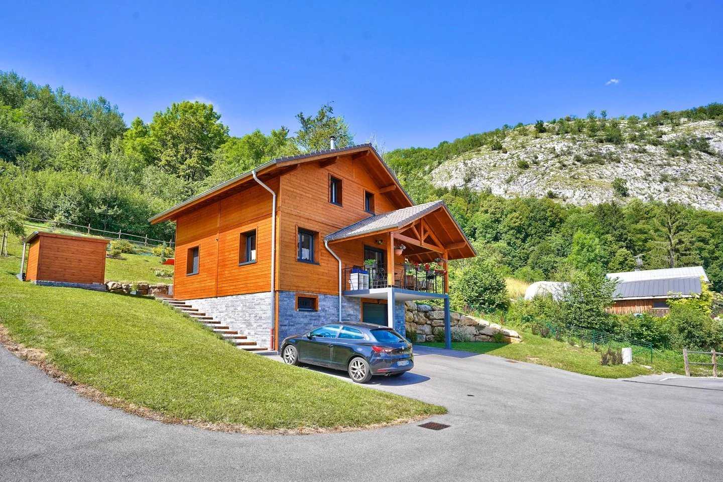 Residential in Onnion, Haute-Savoie 11970172
