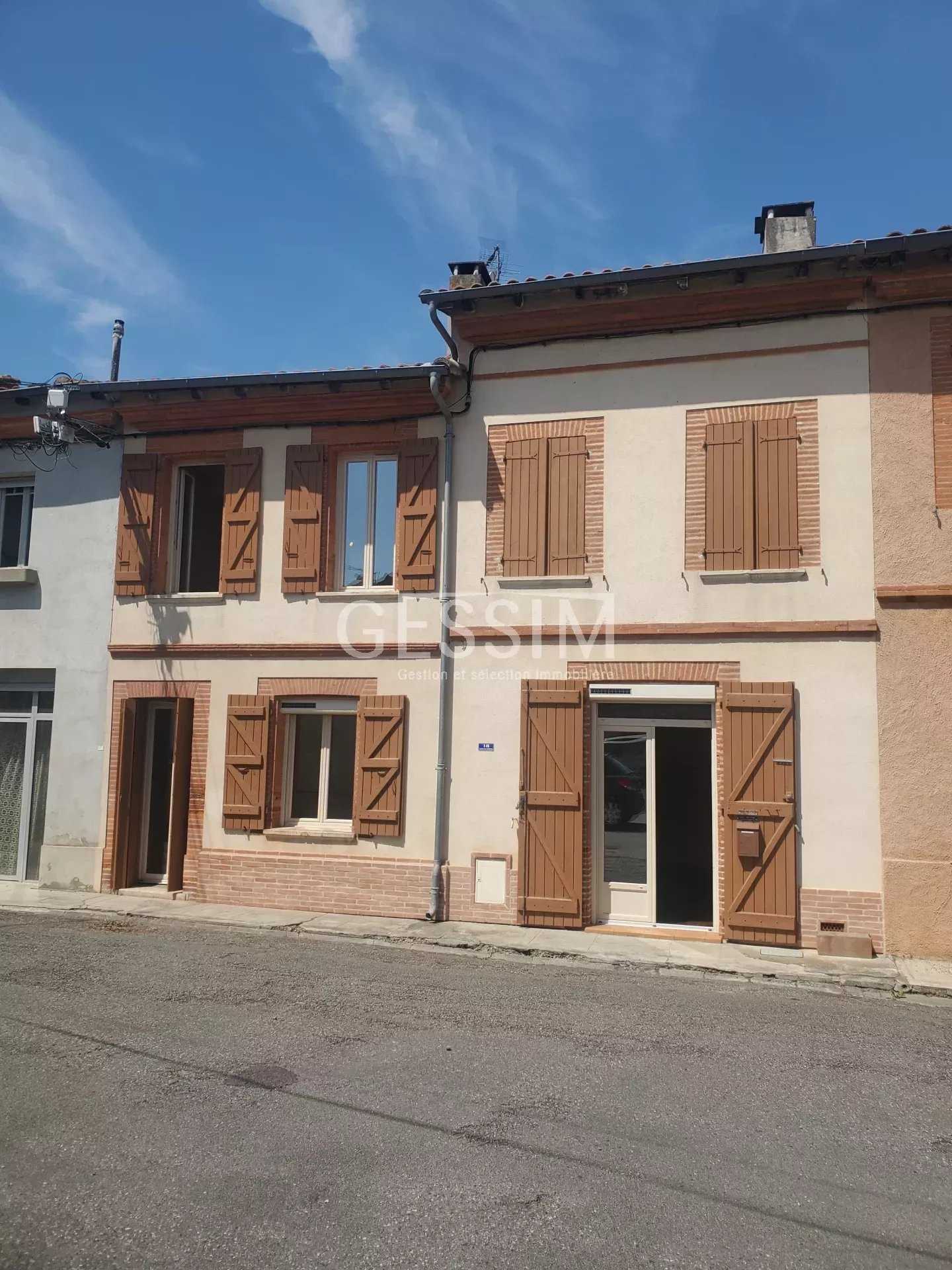 Residential in Rieumes, Haute-Garonne 11970186