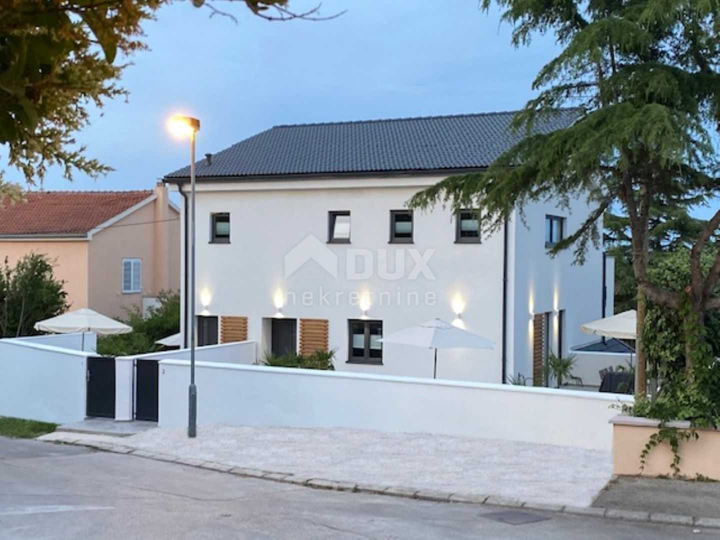 Condominium in Premantura, Istria County 11970473