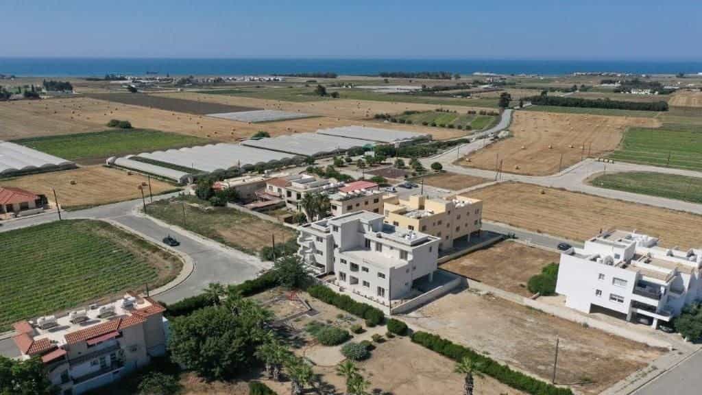 Condominium in Perivolia, Larnaca 11970645