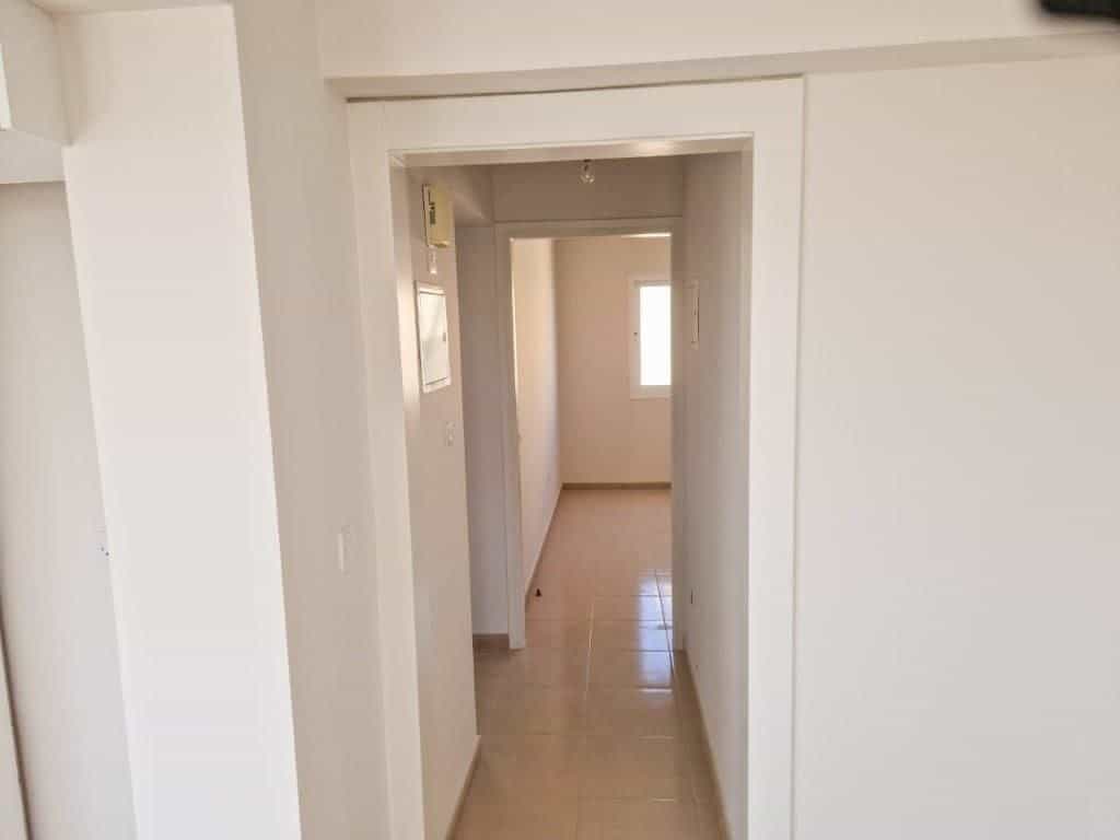 Condominium dans Perivolia, Larnaca 11970647