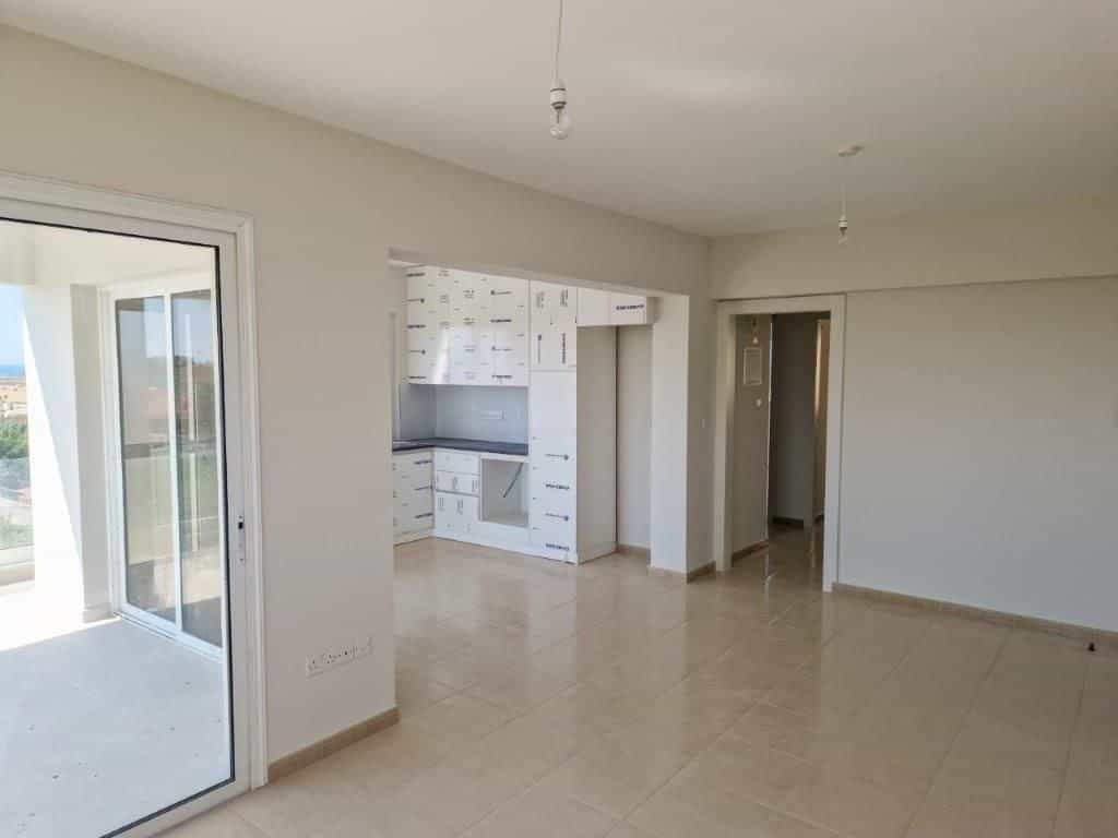 Condominium in Perivolia, Larnaka 11970647