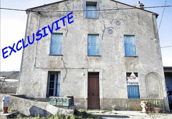 Haus im Prades, Okzitanien 11971110
