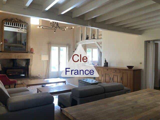 House in Bazas, Nouvelle-Aquitaine 11971120