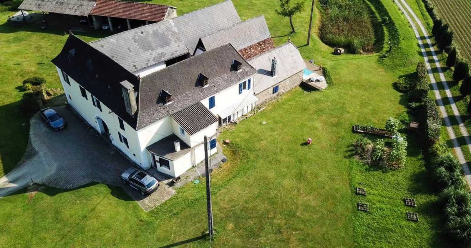 House in Lucq-de-Bearn, Nouvelle-Aquitaine 11971288