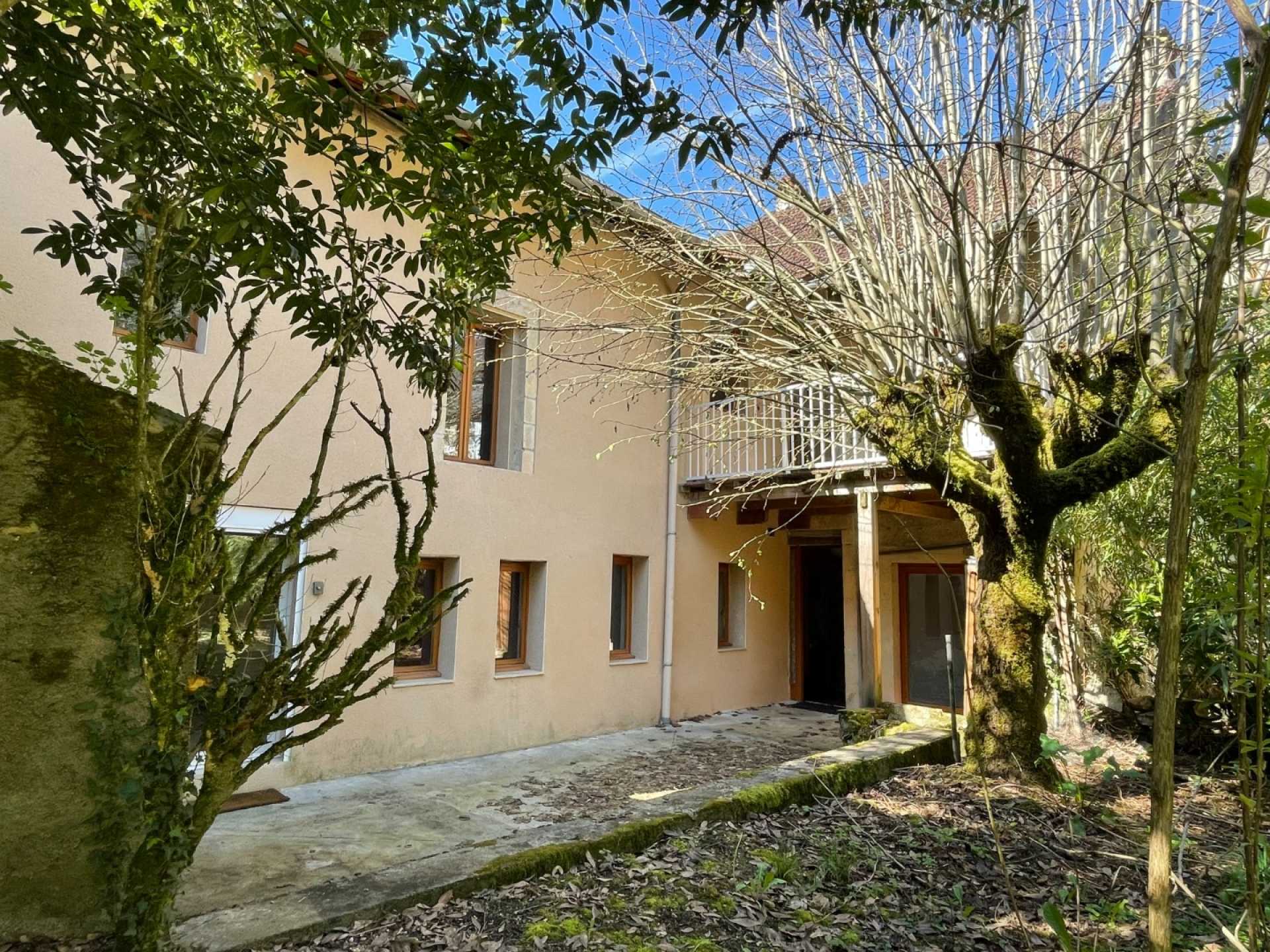 casa en Montignac, Nouvelle-Aquitaine 11971291