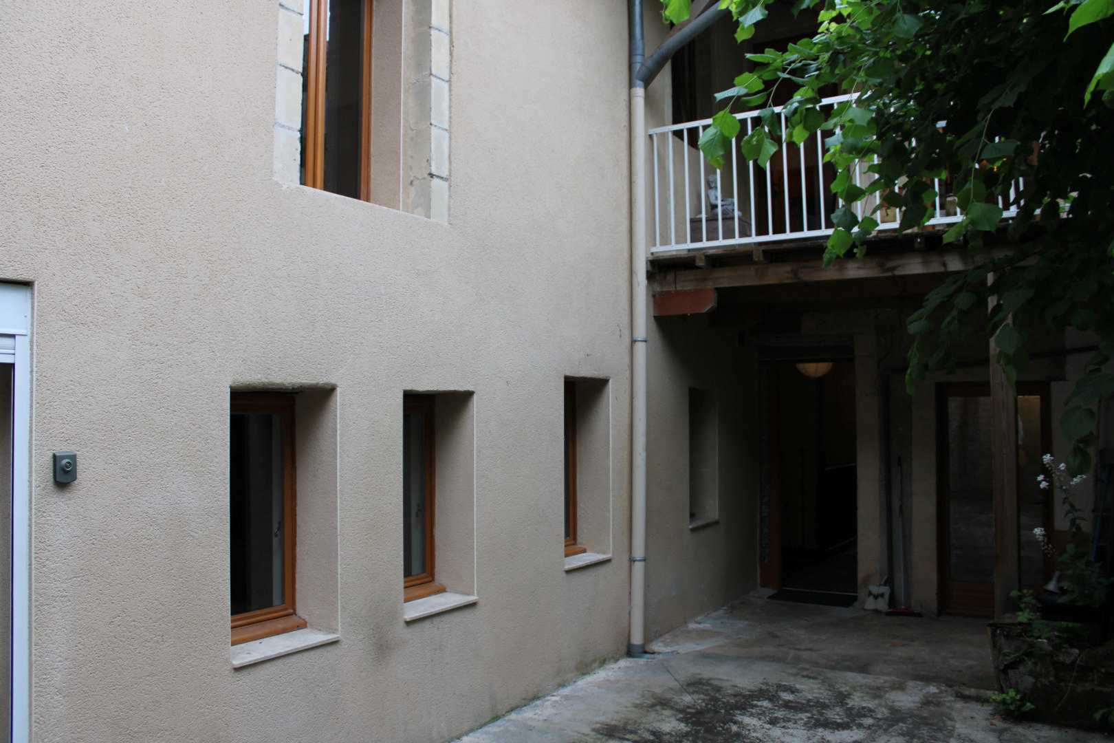 房子 在 Montignac, Nouvelle-Aquitaine 11971291