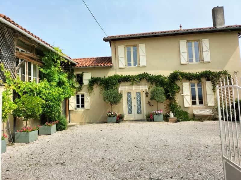 Huis in Castelnau-Magnoac, Occitanië 11971337