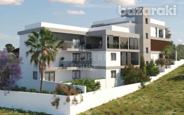 Condominium in Agia Fylaxis, Lemesos 11972619