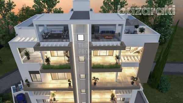 Condominium in Mesa Geitonia, Limassol 11973039