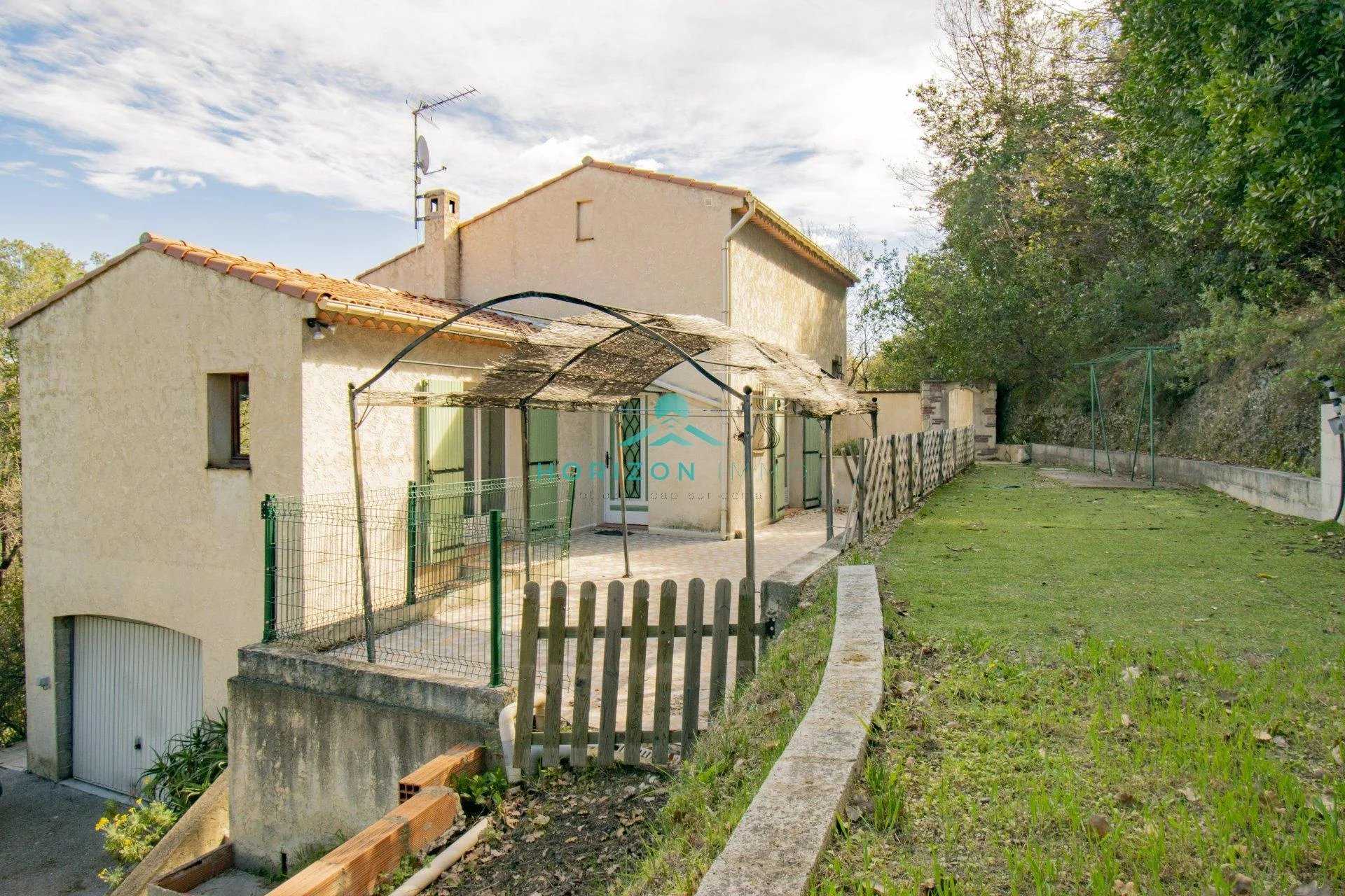 casa en Cagnes-sur-Mer, Provenza-Alpes-Costa Azul 11973391