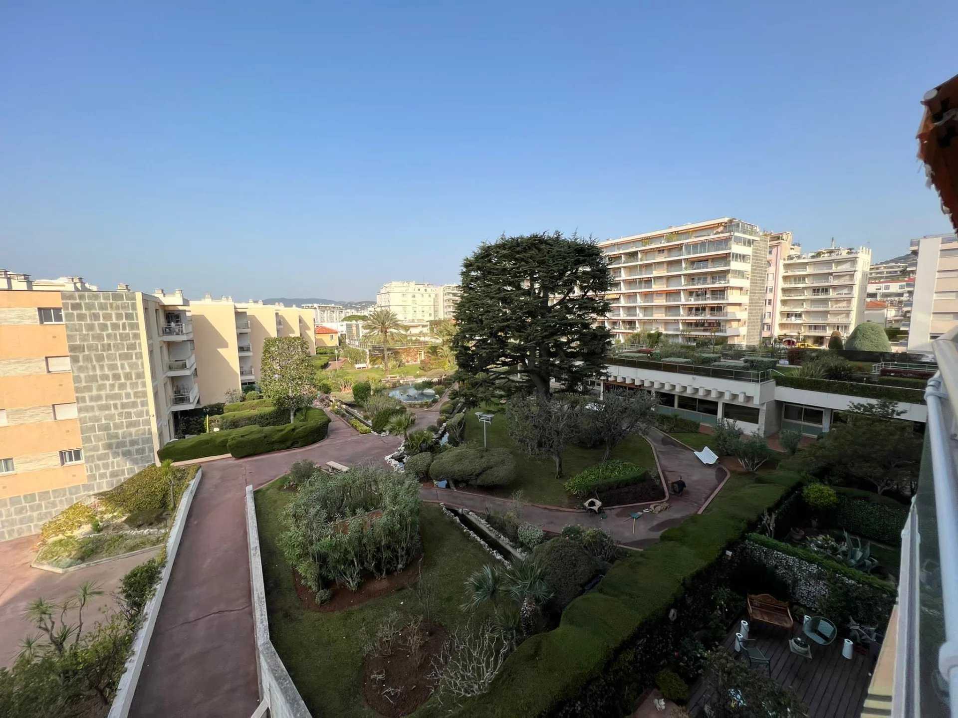 residencial no Cannes, Alpes-Maritimes 11973418