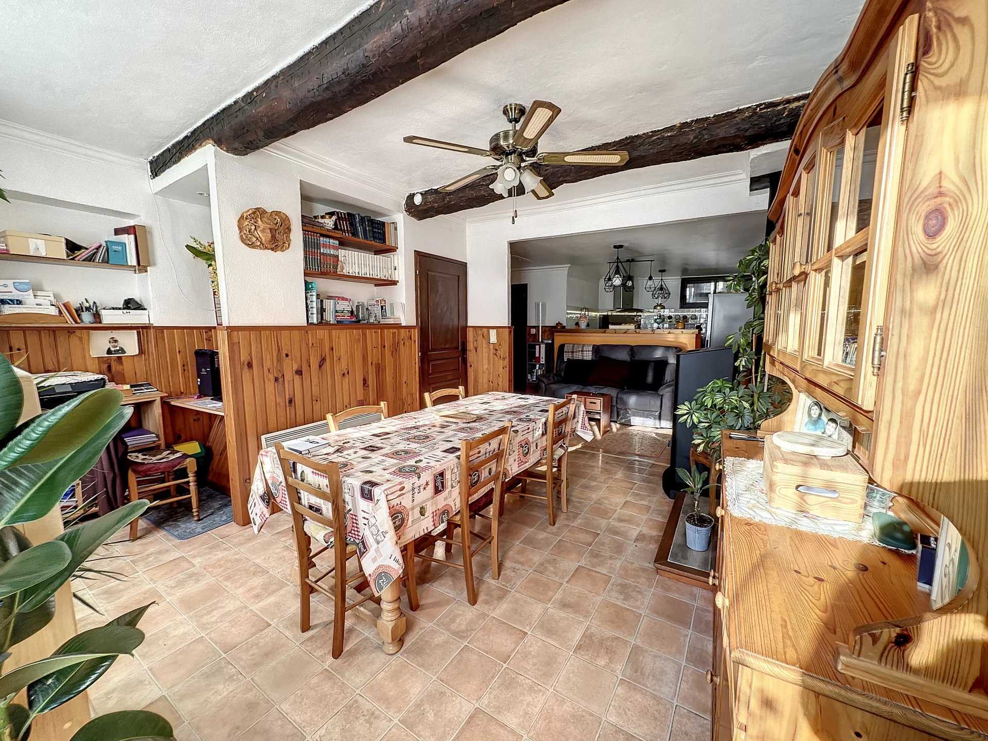 Rumah di Valderoure, Provence-Alpes-Cote d'Azur 11973432
