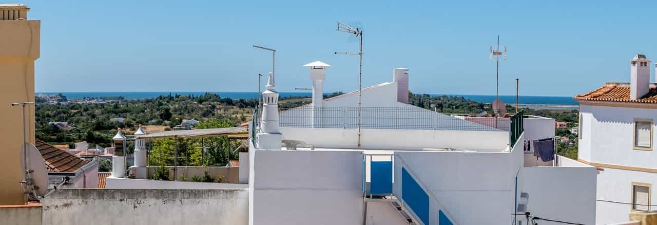 Condominium in Mexilhoeira Grande, Faro 11973773