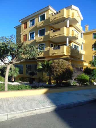 Eigentumswohnung im Alicante, Valencia 11973905