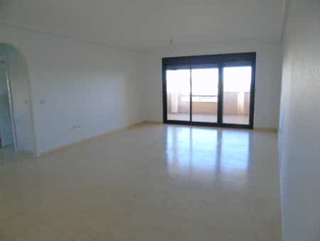 Condominium in Alicante, Valencia 11973905