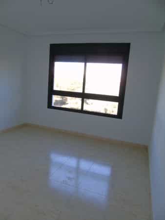 Eigentumswohnung im Alicante, Valencia 11973905