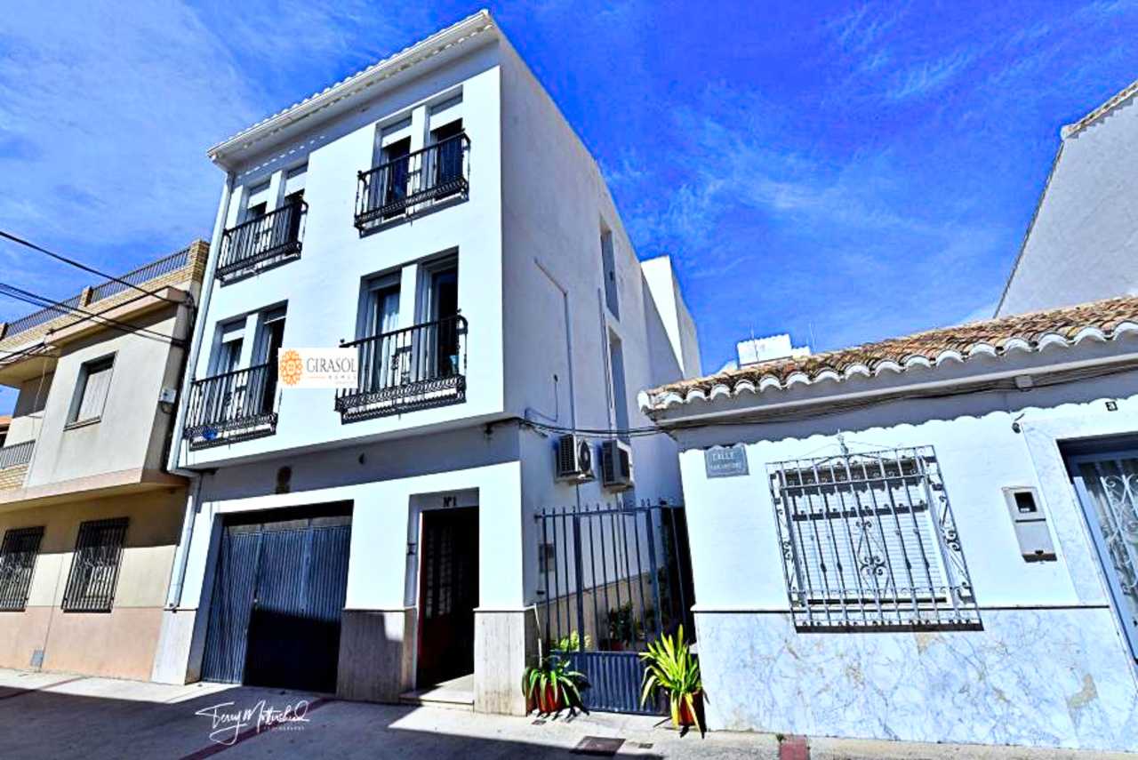 House in Velez de Benaudalla, Andalusia 11974410