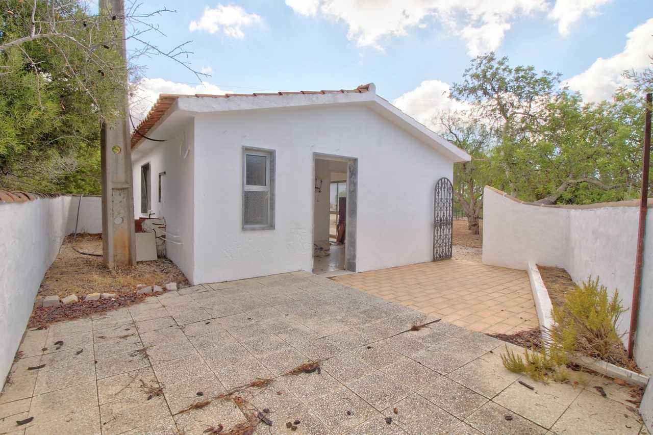房子 在 Santa Bárbara de Nexe, Faro 11974443