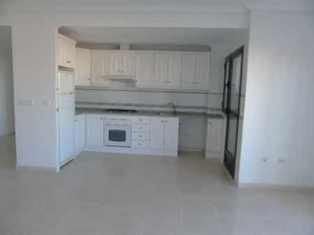 Condominium in Alicante, Valencia 11974986
