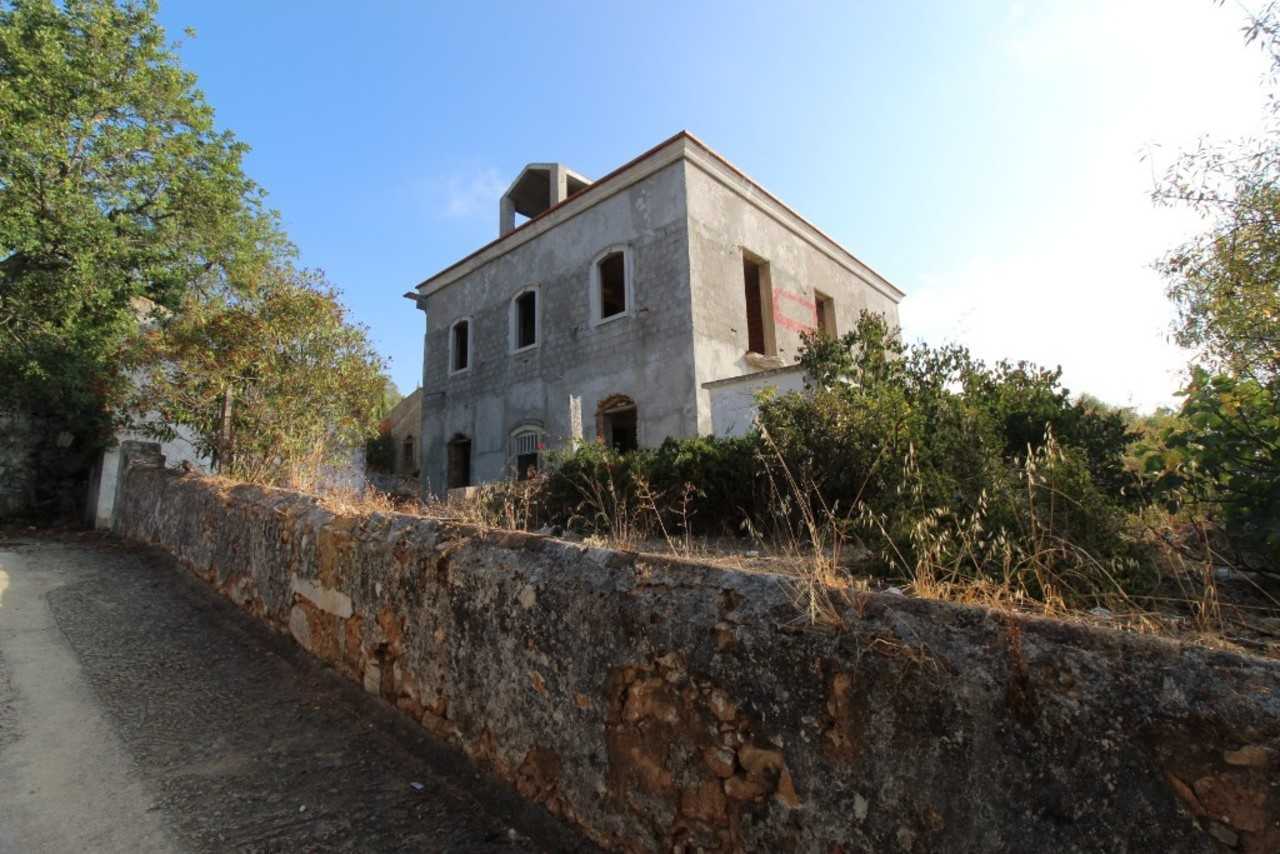 House in São Brás de Alportel, Faro District 11975031