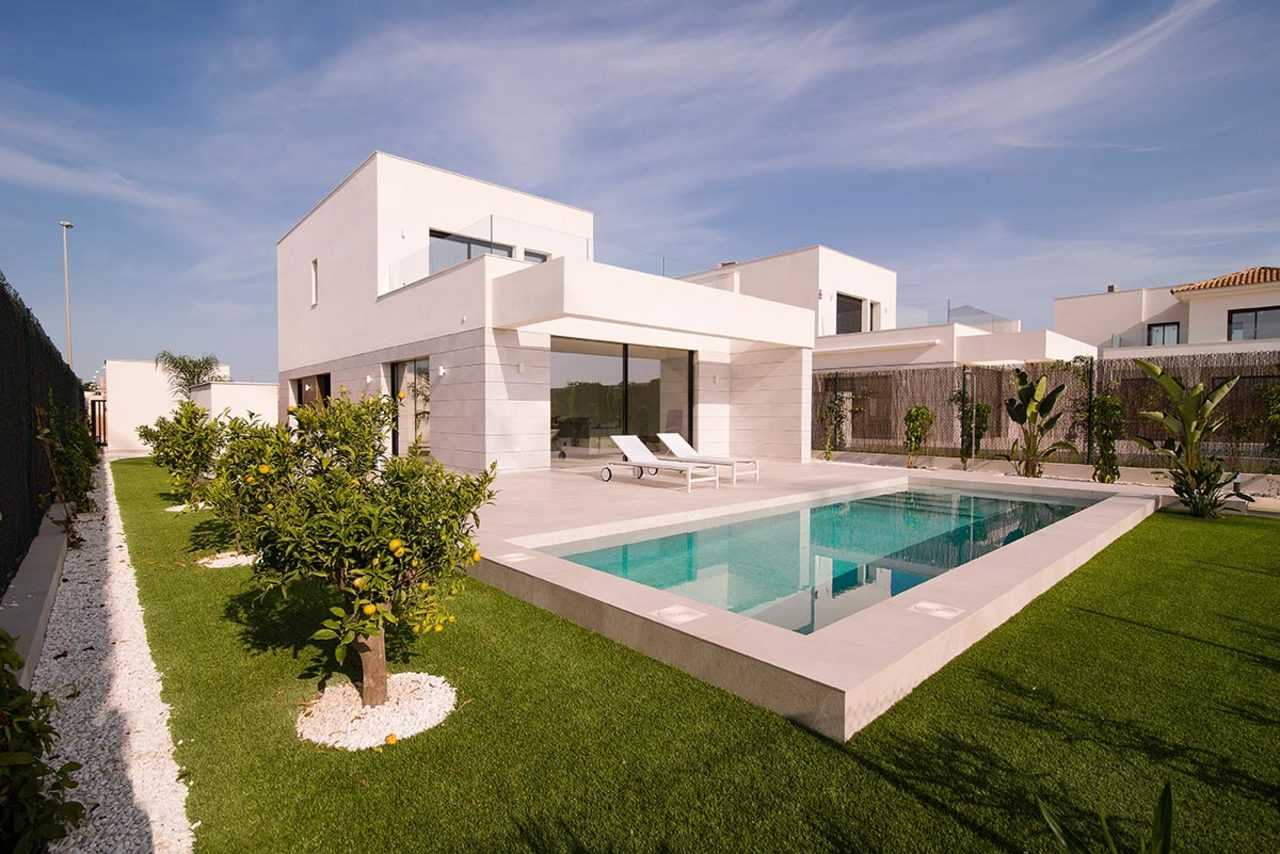 House in Los Montesinos, Valencia 11975103