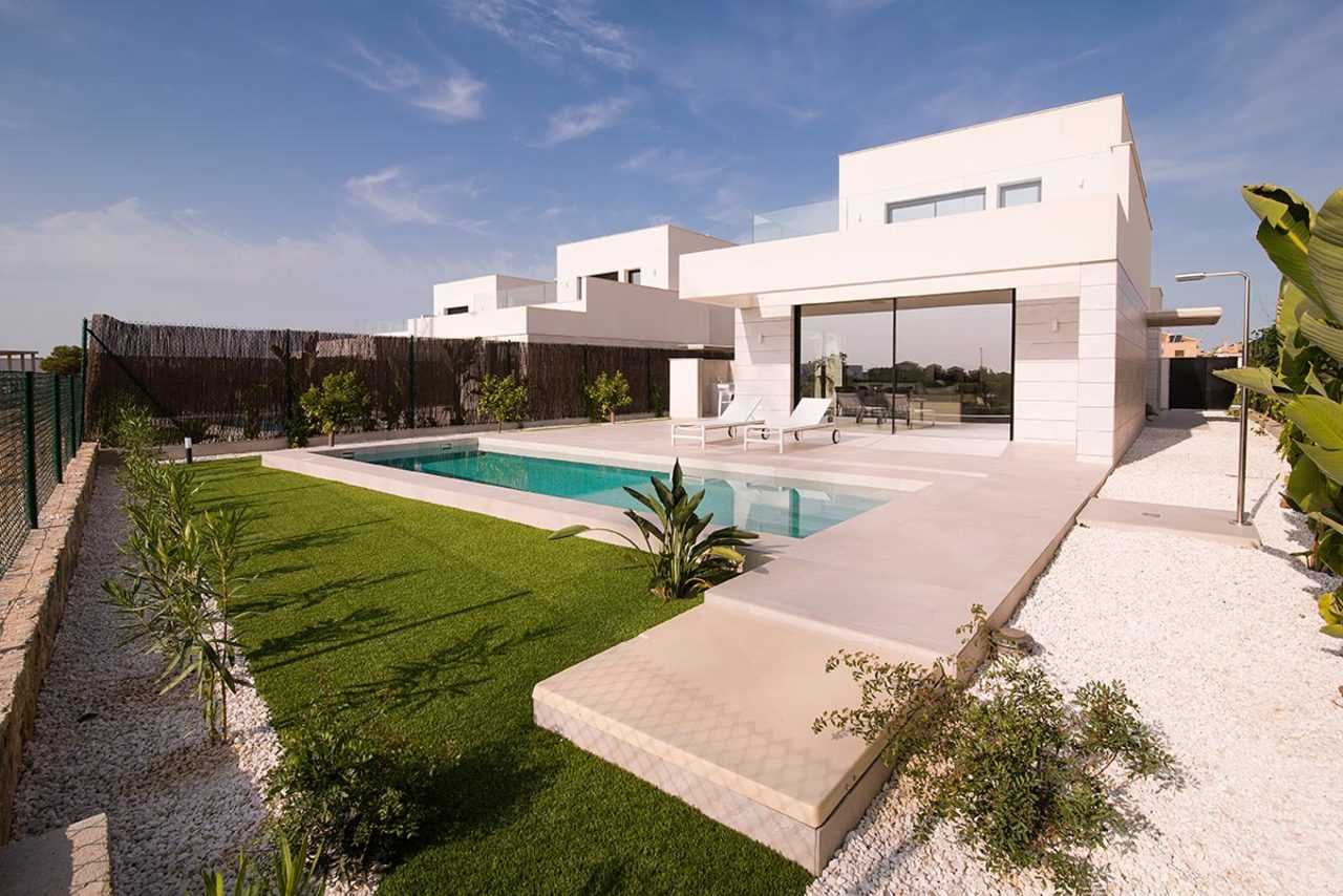House in Los Montesinos, Valencia 11975103