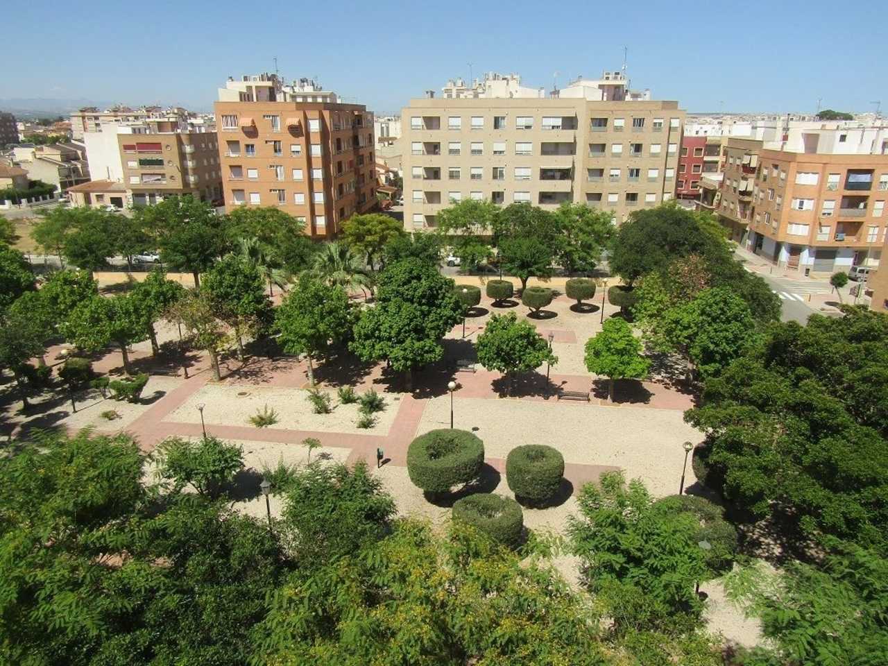 Eigentumswohnung im Almoradi, Valencia 11975300