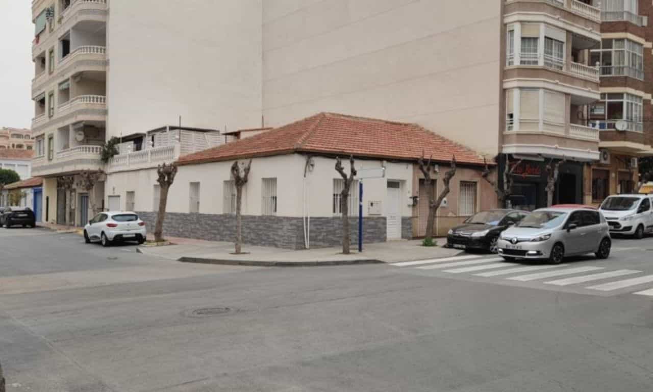 жилой дом в Торревьеха, Валенсия 11975327
