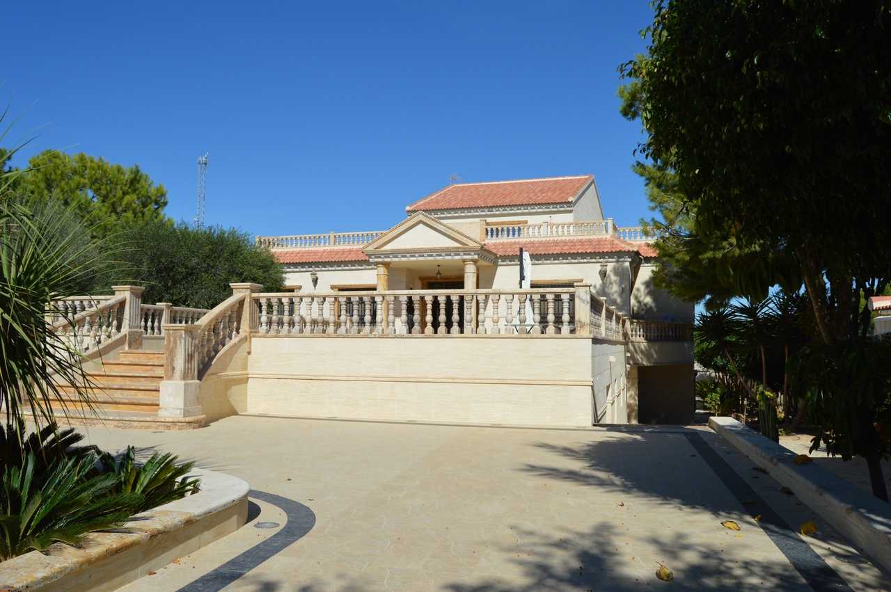 房子 在 Algorfa, Valencian Community 11975465