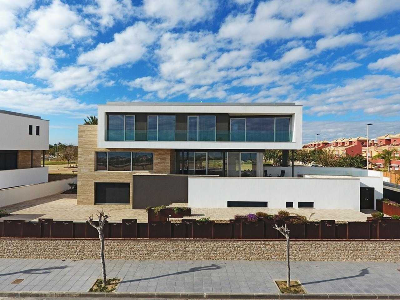 Huis in Pilar de la Horadada, Valencia 11975957