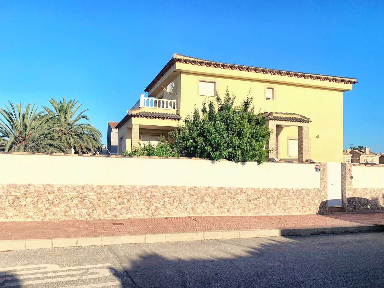 жилой дом в Рохалес, Валенсия 11976417