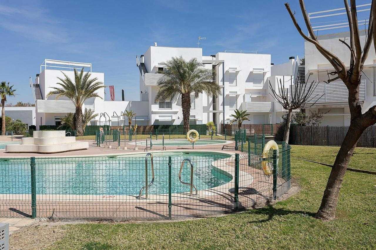 Condominium in , Andalusia 11976678