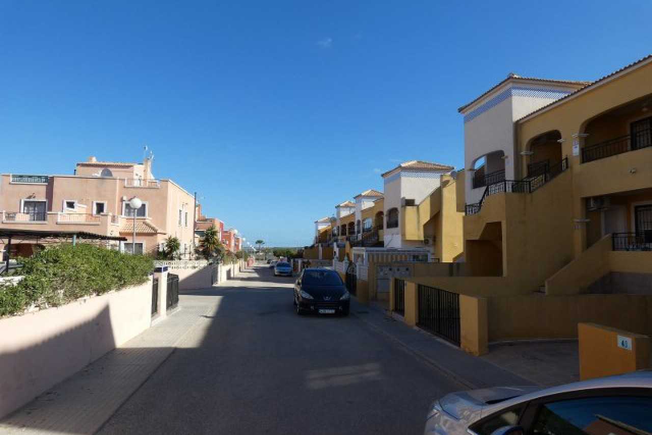 公寓 在 Los Montesinos, Valencian Community 11976843