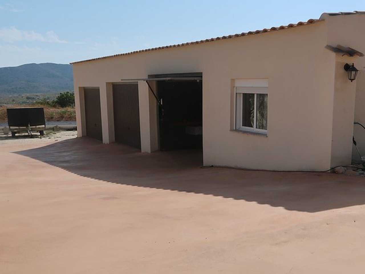 بيت في El Fondó de les Neus, Valencian Community 11977082